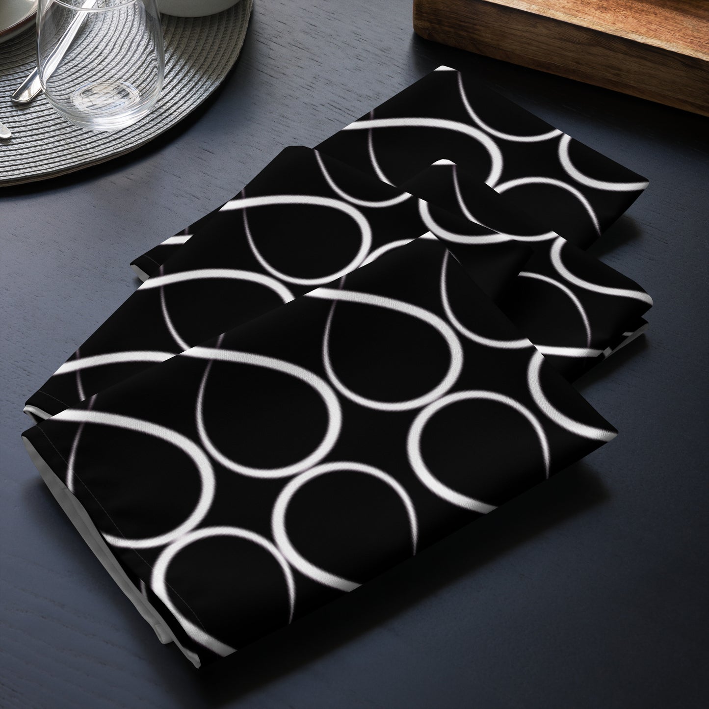 Monochrome Infinity Cloth napkin set